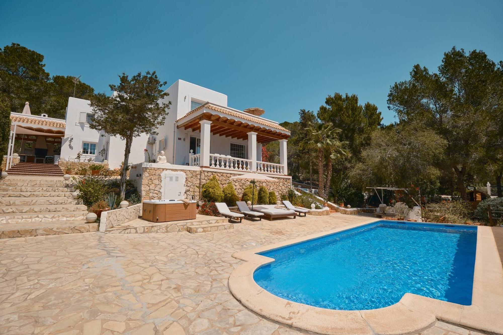 Villa B&M Experience Sant Francesc de s'Estany Exterior photo
